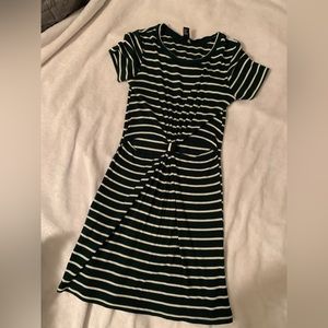 Brand: Forever 21 Size: XS